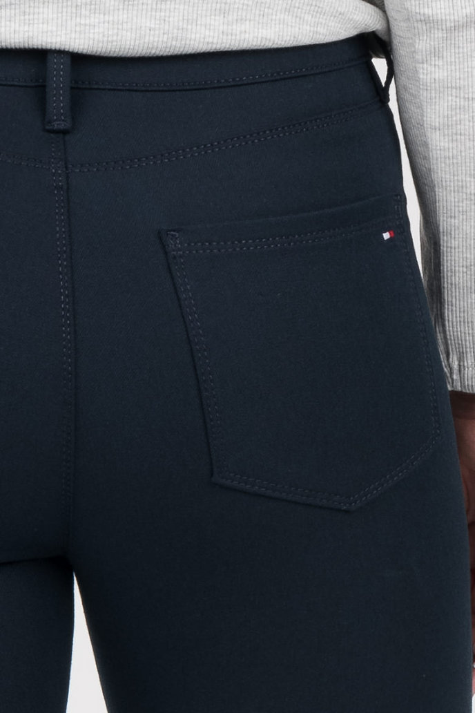 TH ESSENTIAL GABARDINE COMO PANT tmavomodré